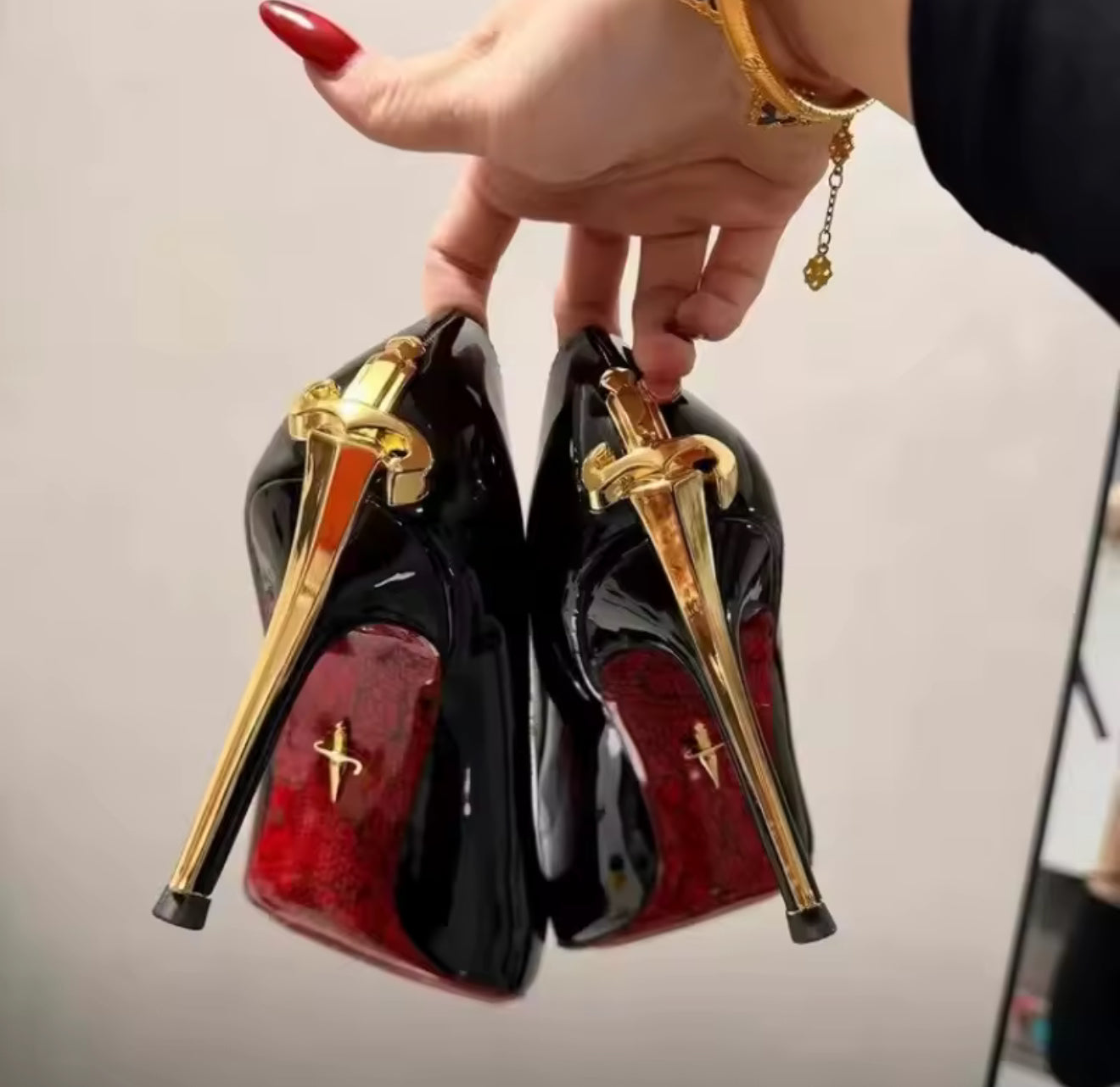 Obsidian Stiletto