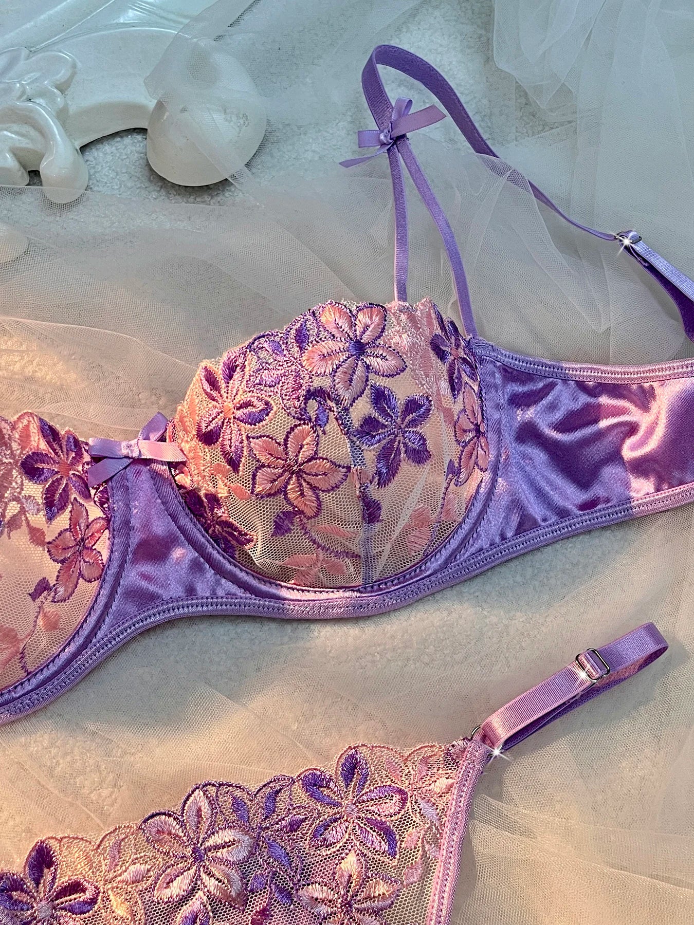 Noir Bloom Bra & Brief Set — Embroidered Lace Lingerie
