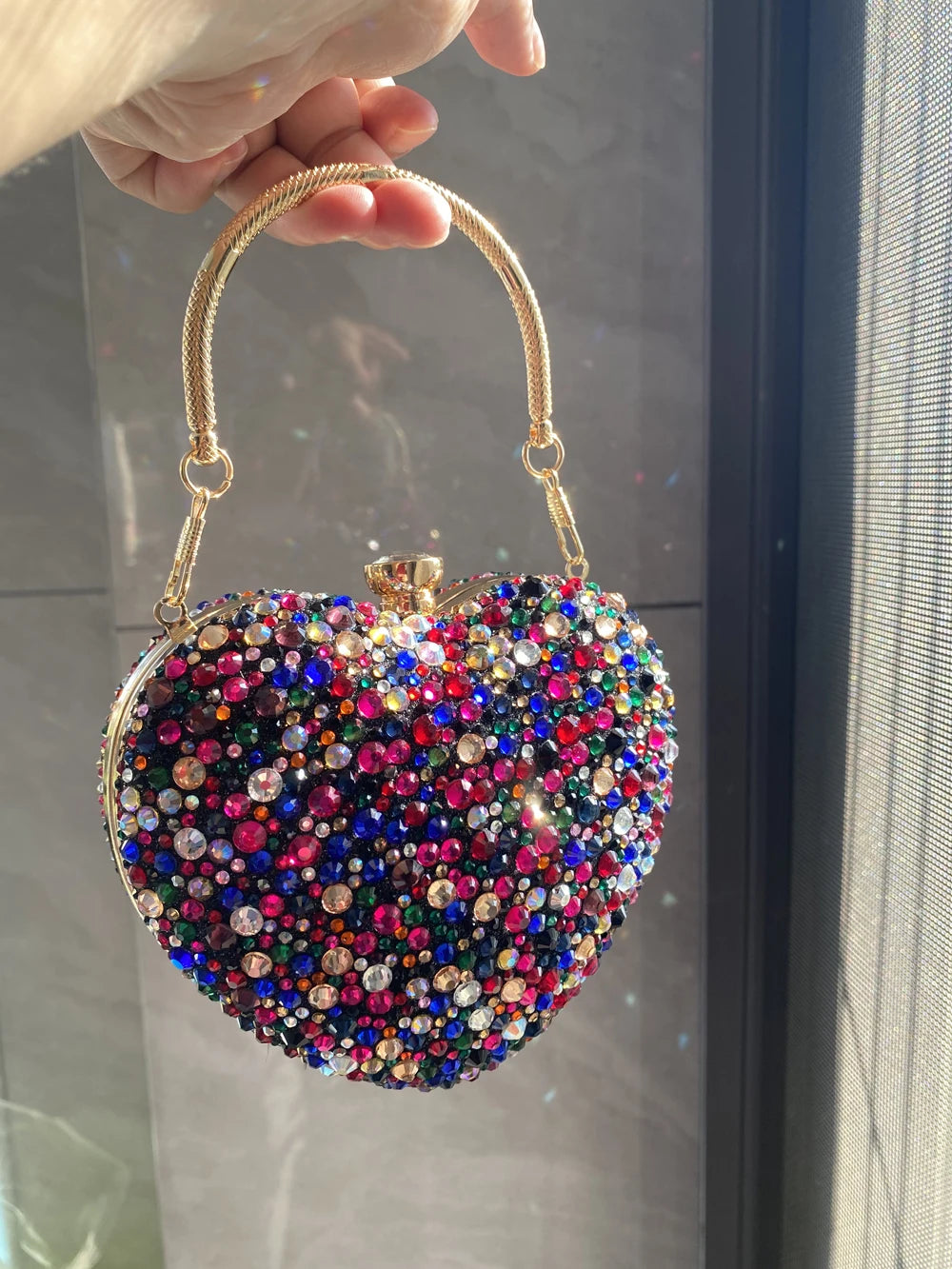 Luxury Crystal Heart Rhinestone Clutch