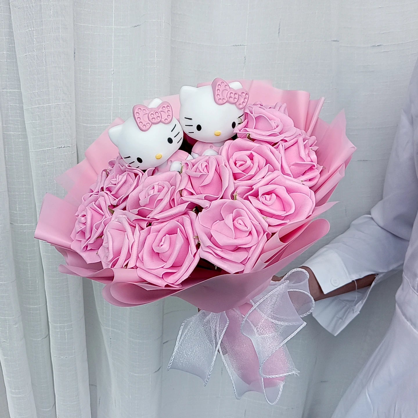 Hello Kitty Plush Rose Bouquet — Kawaii Gift Collection