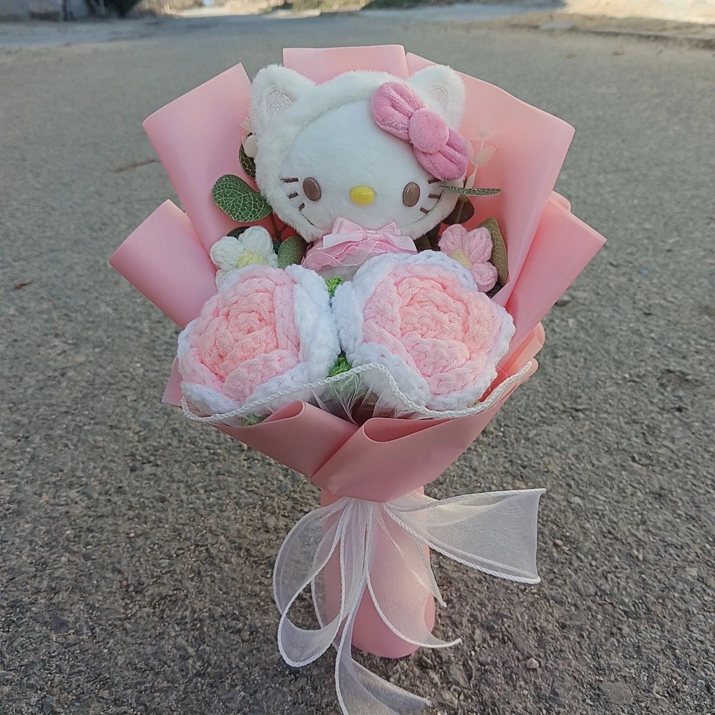 Hello Kitty Plush Rose Bouquet — Kawaii Gift Collection